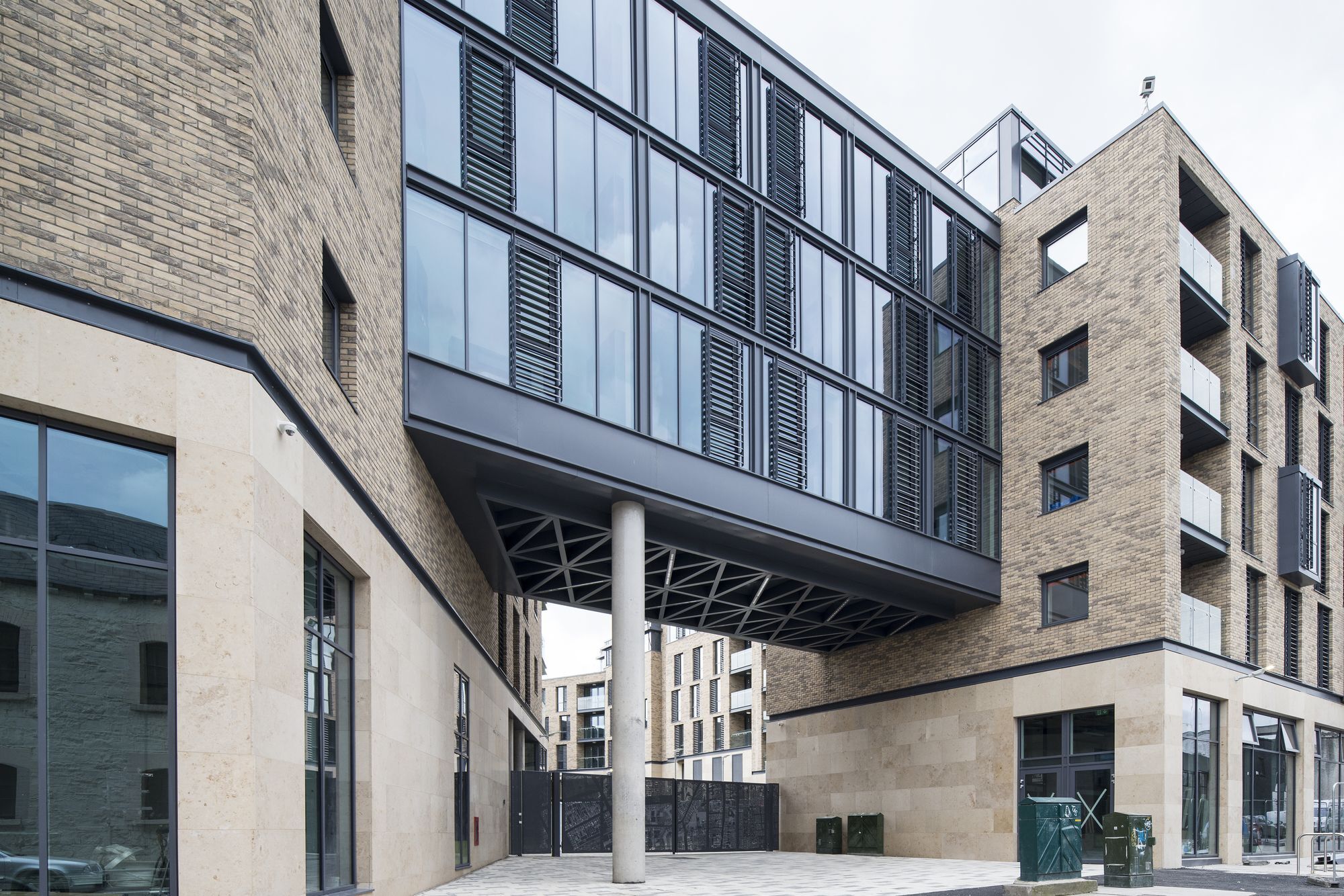 Destiny Student - New Mill Hotel - Dublin, Dublin